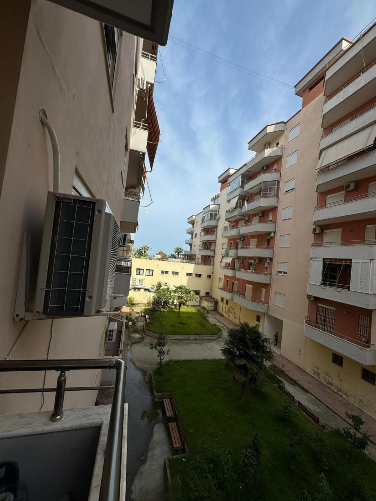 Renting House Vlorë Eksteriør bilde