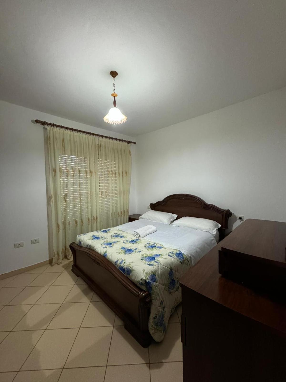 Renting House Vlorë Eksteriør bilde