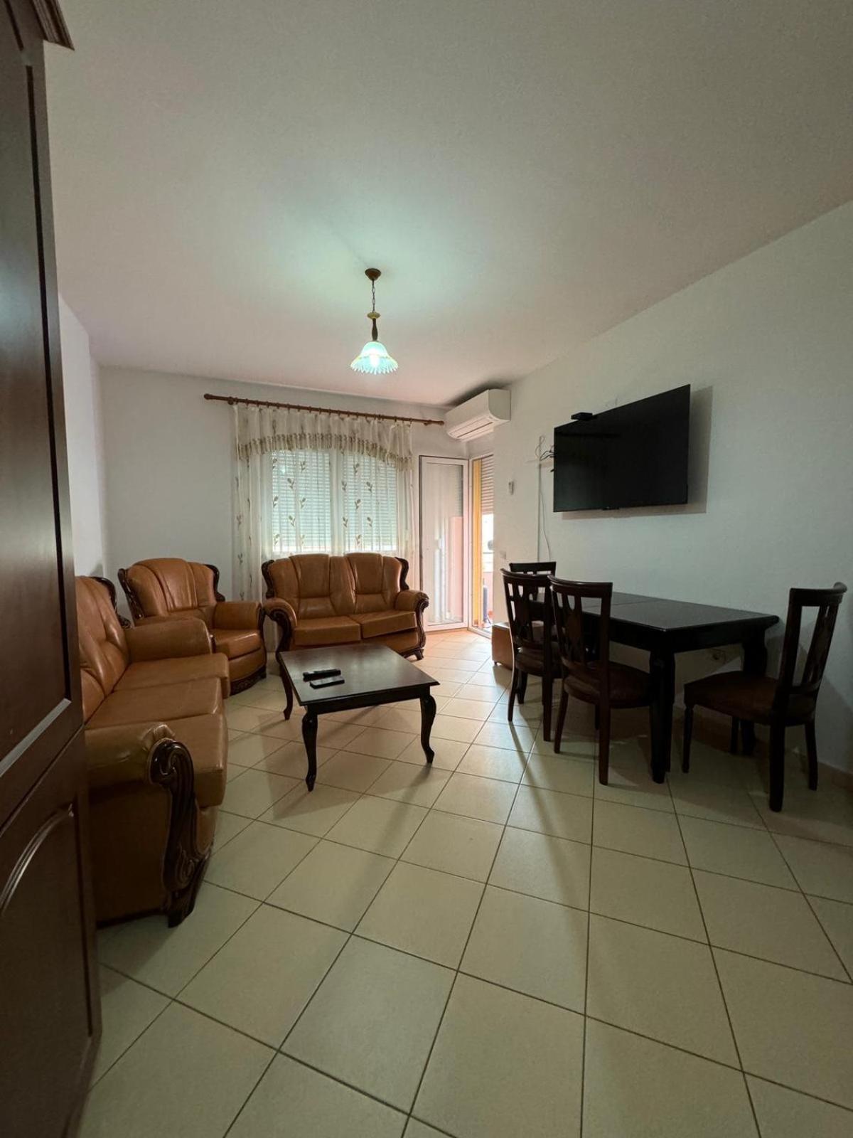 Renting House Vlorë Eksteriør bilde